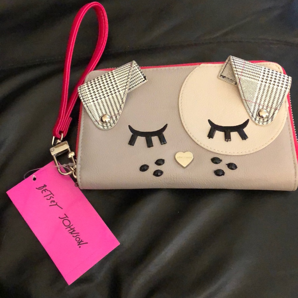 💗💗 Betsey Johnson Boxed Dog Wristlet 💗💗